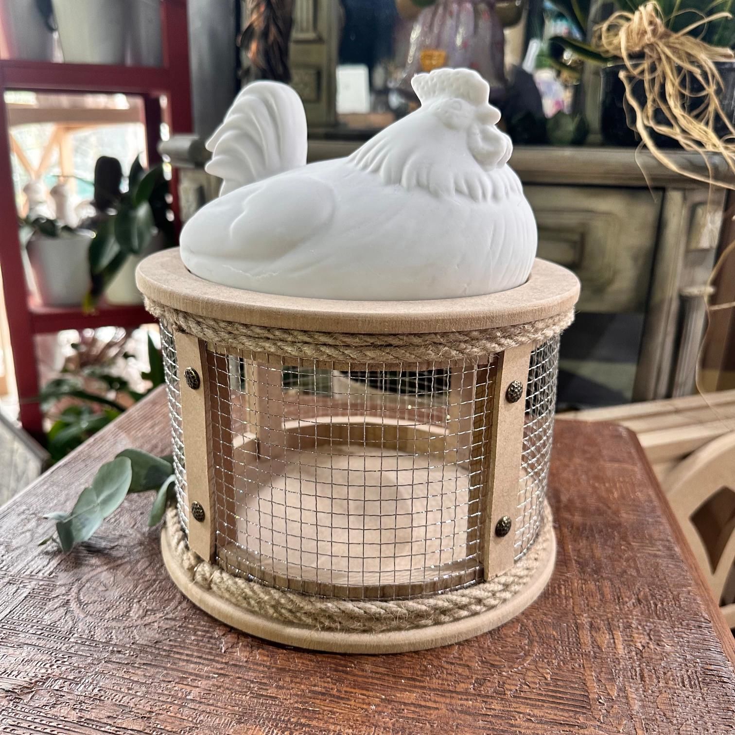 Telli Tavuk Yumurtalık Polyester ve Ahşabın Uyumu