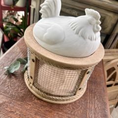 Telli Tavuk Yumurtalık Polyester ve Ahşabın Uyumu