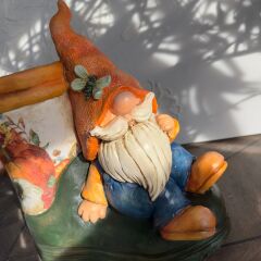 Bot Üstünde Sonbahar Cücesi