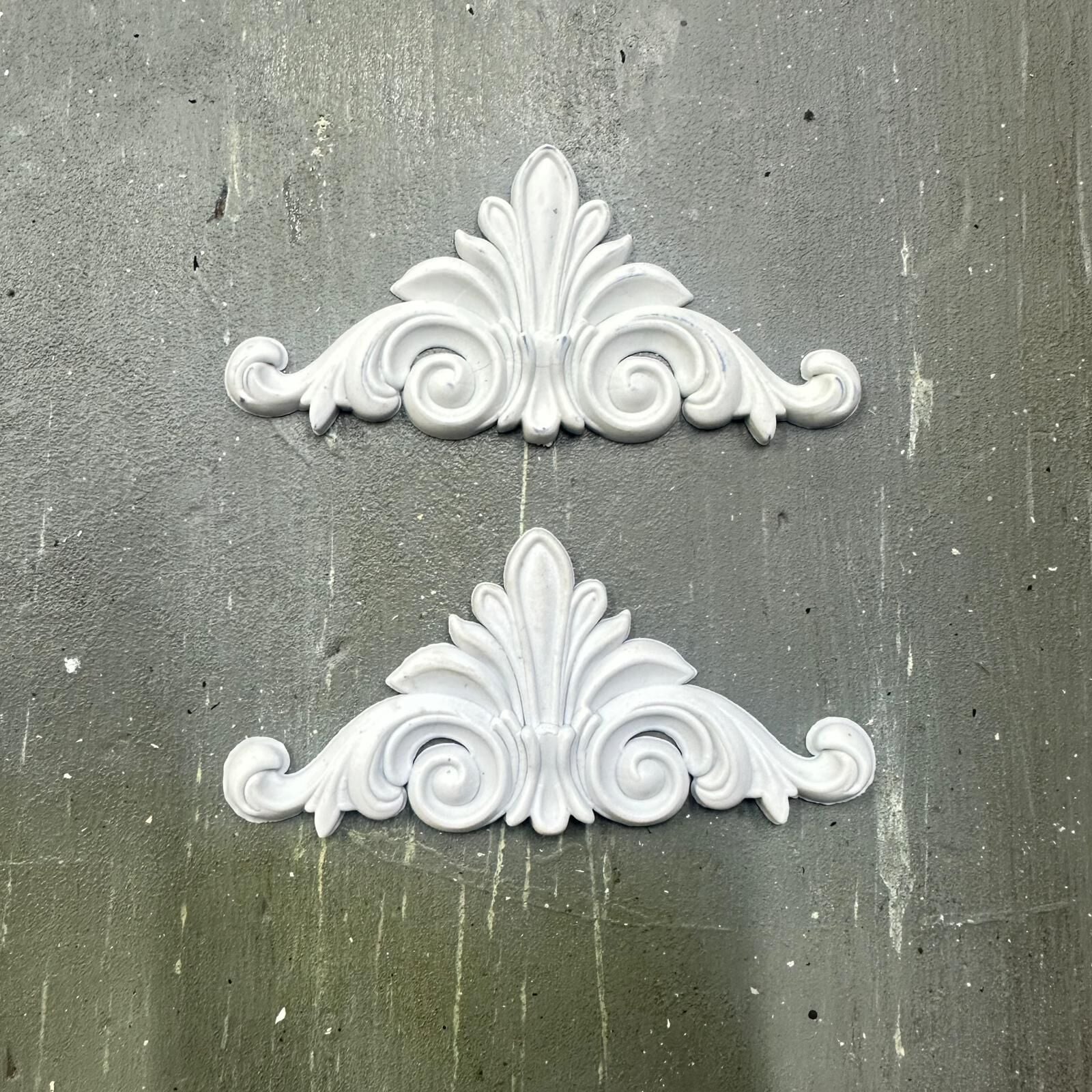 Esnek Polyester Dekoratif Aplik – Mobilya ve Obje Süsleme için Oymalı Aplik no: 72 ikili paket