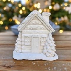 Karlı Yılbaşı Evi Tütsülük