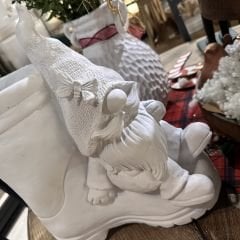 Çizmenin Üstünde Noel Baba