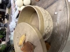 Kabartma Desenli Yuvarlak Kutu Orta