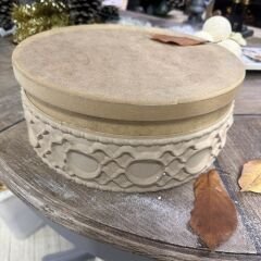 Kabartma Desenli Yuvarlak Kutu Byük