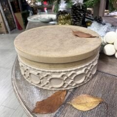 Kabartma Desenli Yuvarlak Kutu Byük