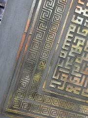 Ayetel Kürsi Kufi Tablo Gri 110x110 cm – Modern Kufi Yazı Tablo
